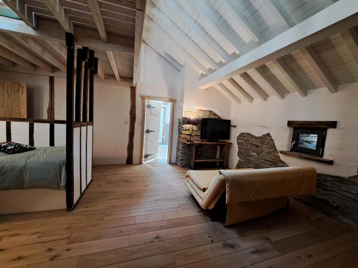 Gite Les 3 Pierres Houffalize Exterior foto
